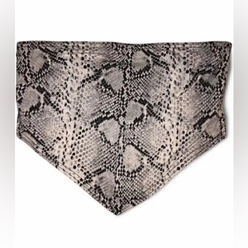 Forever 21 Snakeskin Crop Top Size Small